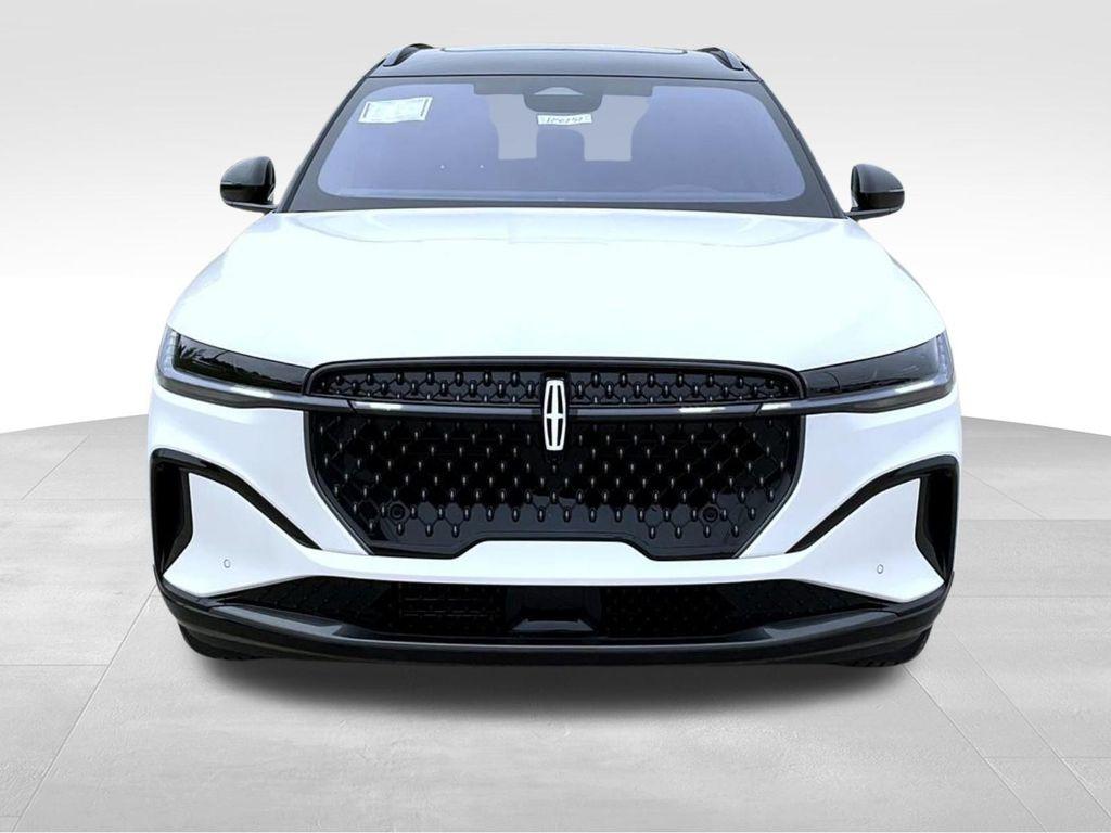 new 2025 Lincoln Nautilus car, priced at $68,754