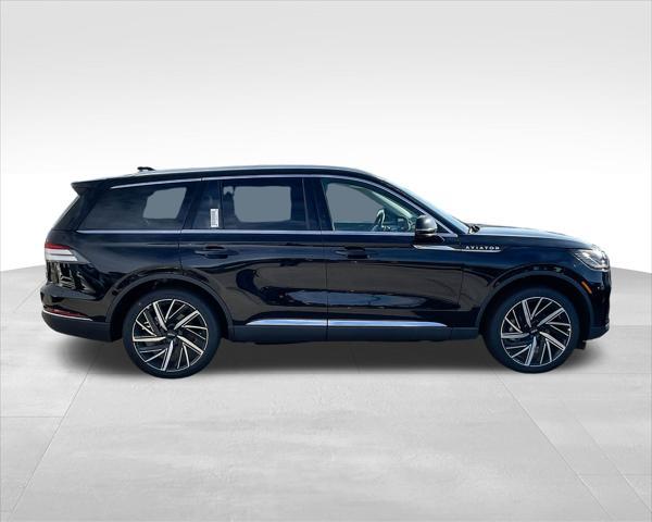 new 2025 Lincoln Aviator car, priced at $80,499