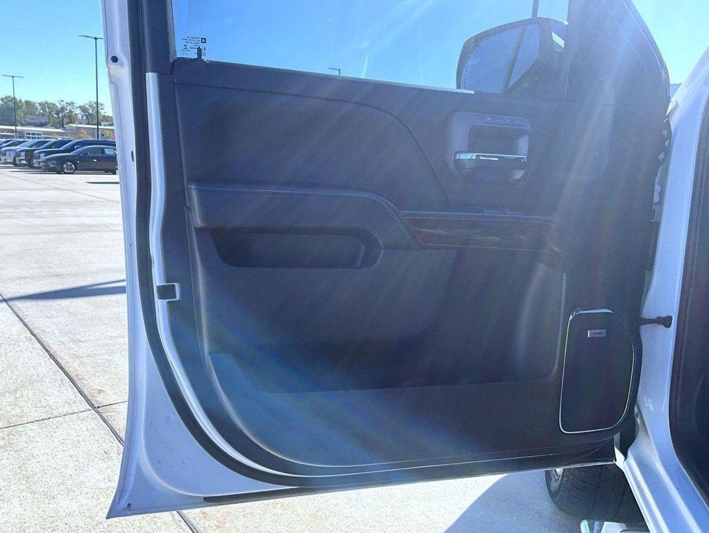 used 2018 GMC Sierra 1500 car, priced at $29,158