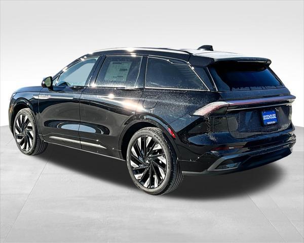 new 2025 Lincoln Nautilus car, priced at $70,459
