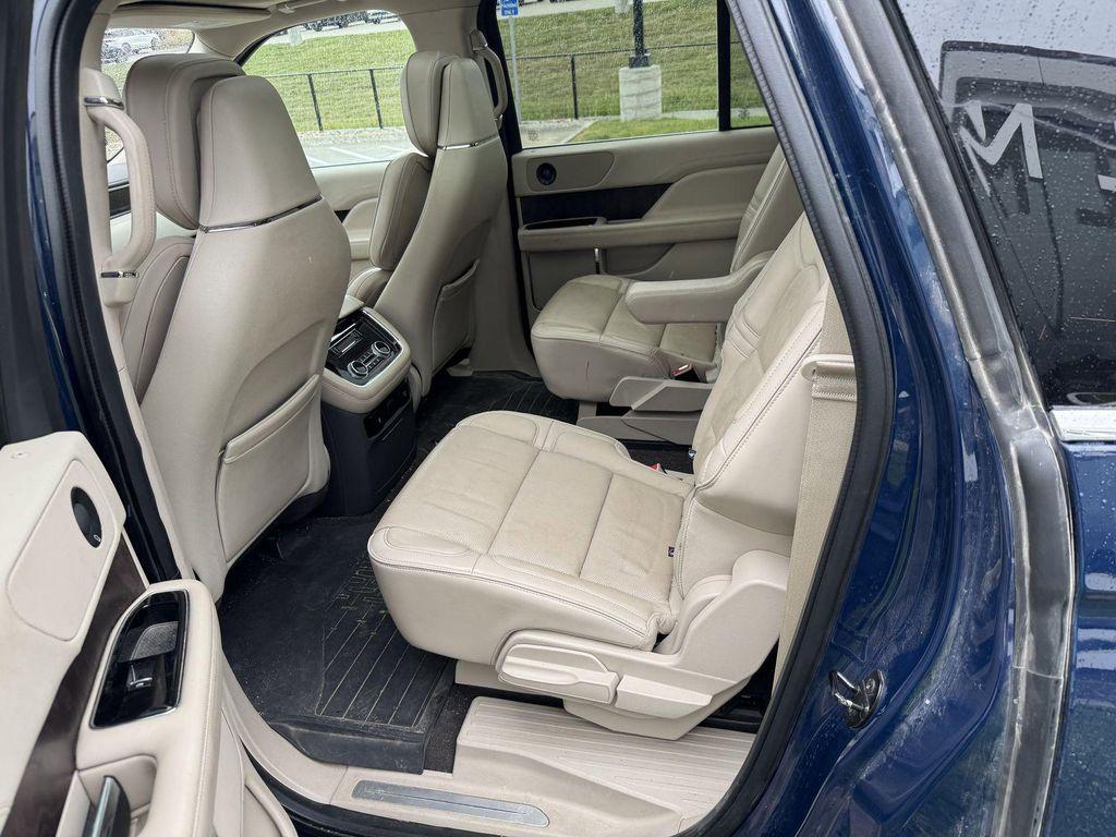 used 2019 Lincoln Navigator L car, priced at $35,977