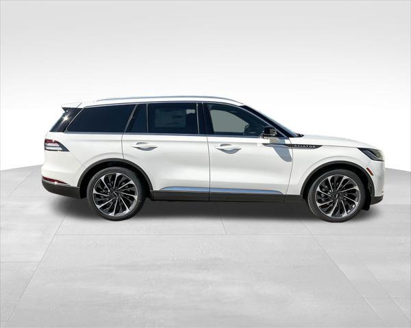 new 2025 Lincoln Aviator car, priced at $81,824