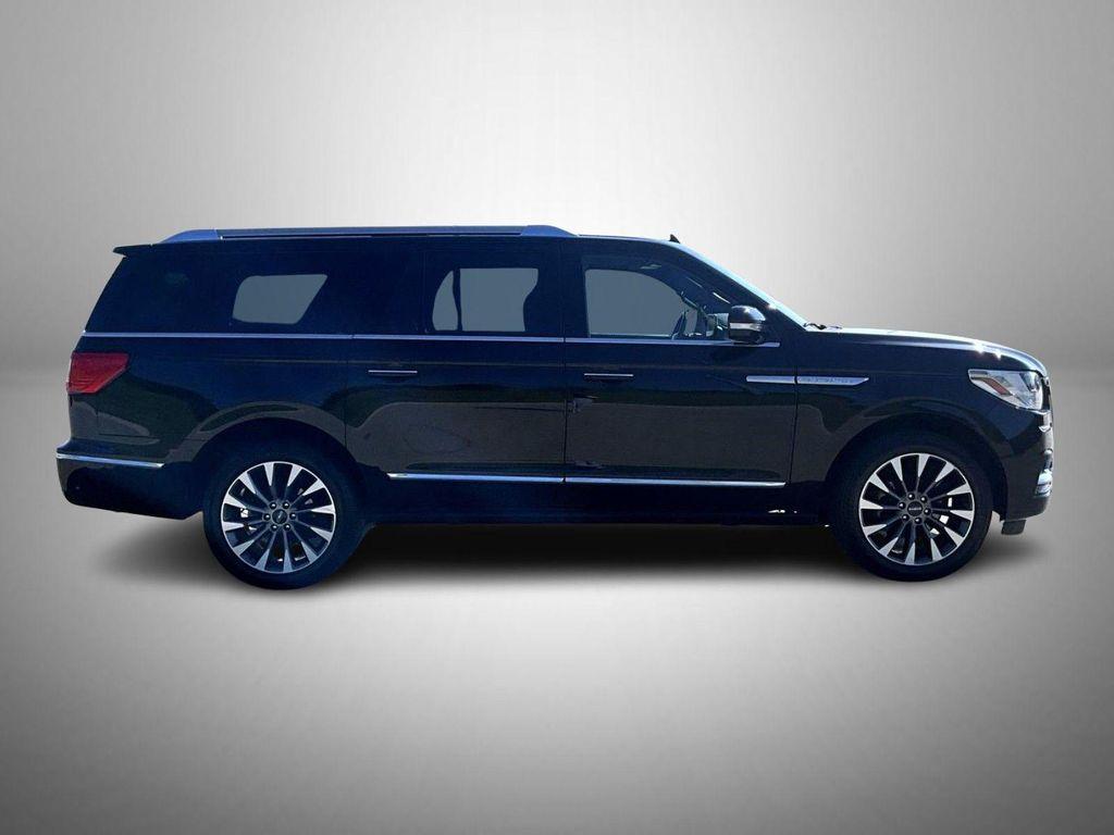 used 2021 Lincoln Navigator car, priced at $38,963