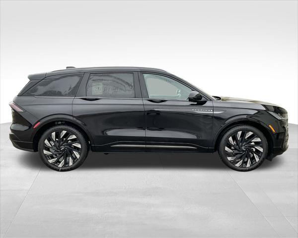 new 2025 Lincoln Nautilus car, priced at $68,004