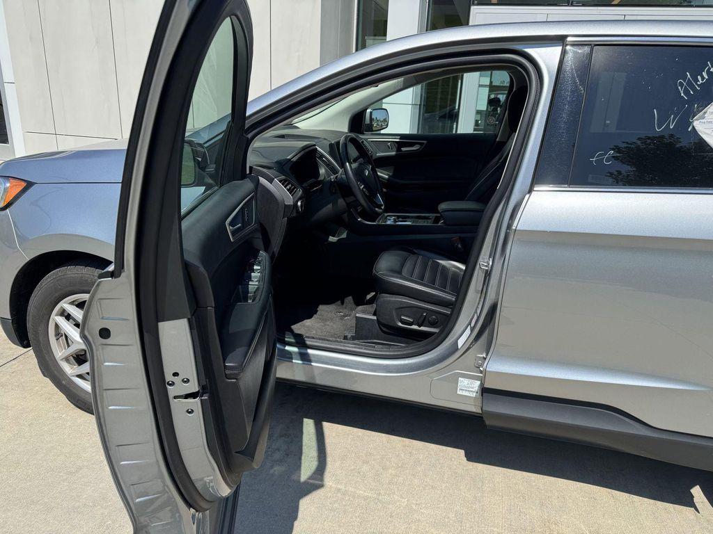 used 2024 Ford Edge car, priced at $25,499