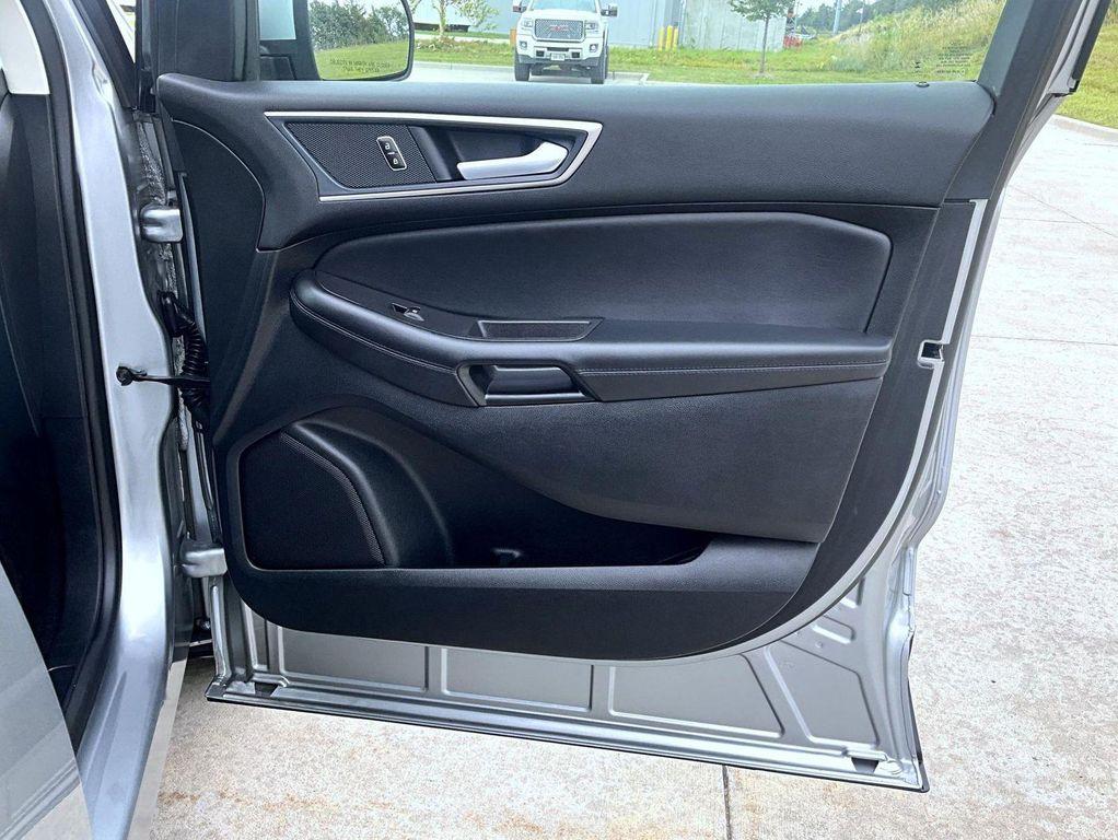 used 2024 Ford Edge car, priced at $25,499