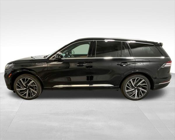 new 2025 Lincoln Aviator car, priced at $87,674