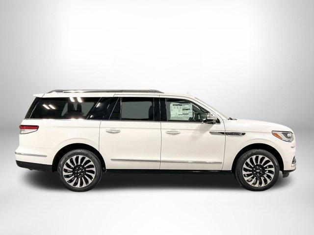 new 2024 Lincoln Navigator L car, priced at $117,665