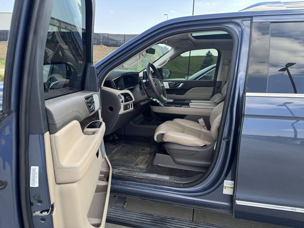 used 2022 Lincoln Navigator car, priced at $57,888