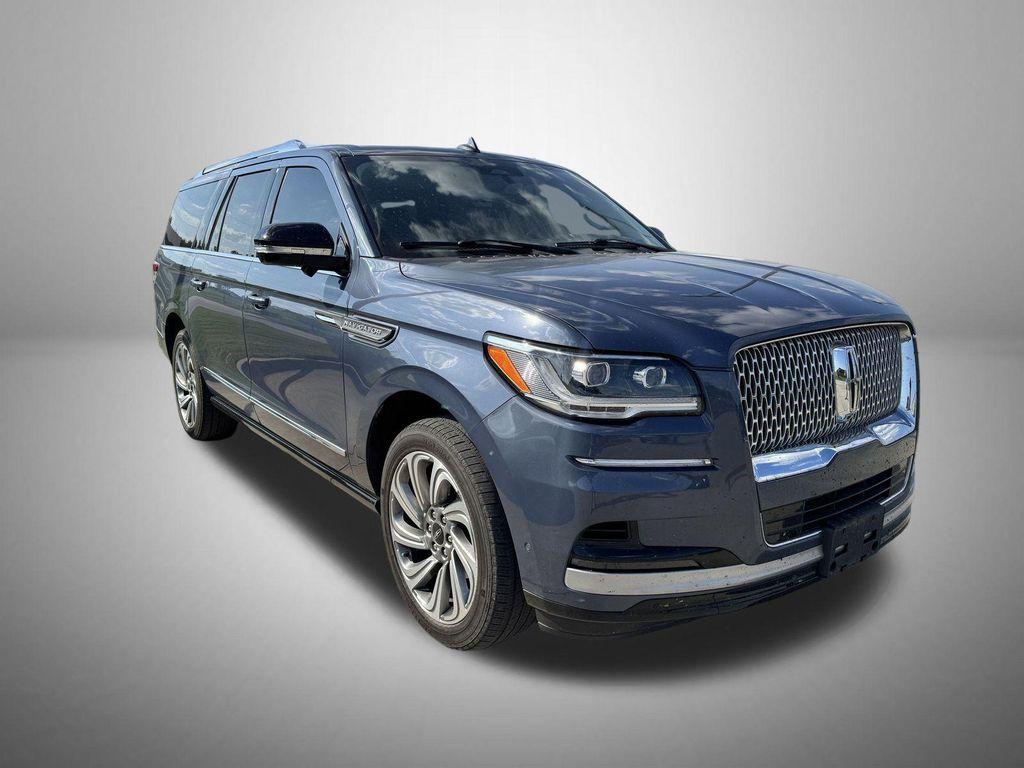 used 2022 Lincoln Navigator car, priced at $57,888