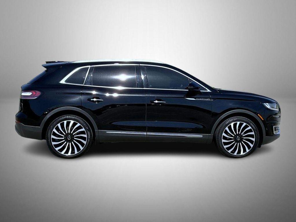 used 2019 Lincoln Nautilus car, priced at $26,462