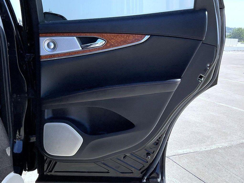 used 2019 Lincoln Nautilus car, priced at $26,462