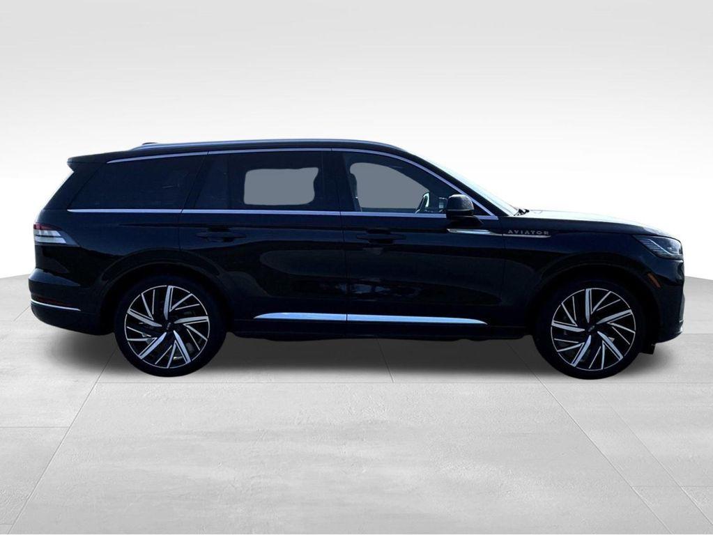 new 2025 Lincoln Aviator car, priced at $89,674