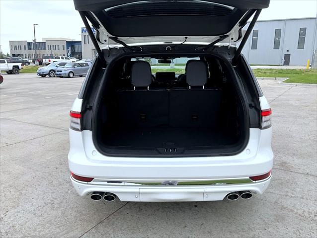 new 2025 Lincoln Aviator car, priced at $87,724