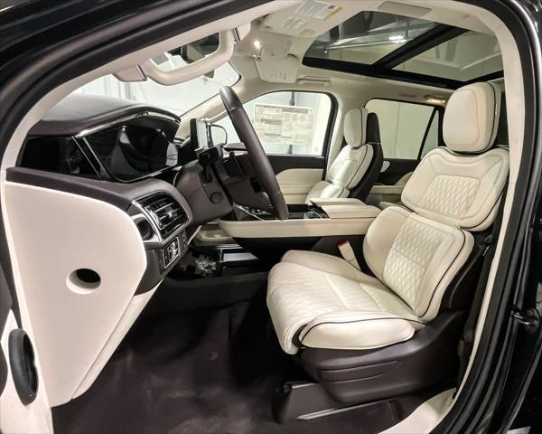 new 2024 Lincoln Navigator car, priced at $115,264