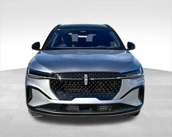 new 2025 Lincoln Nautilus car, priced at $66,004