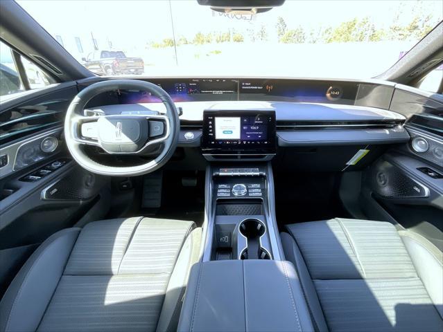new 2025 Lincoln Nautilus car, priced at $73,209