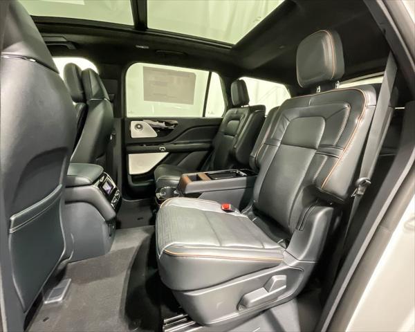 new 2025 Lincoln Aviator car, priced at $90,369