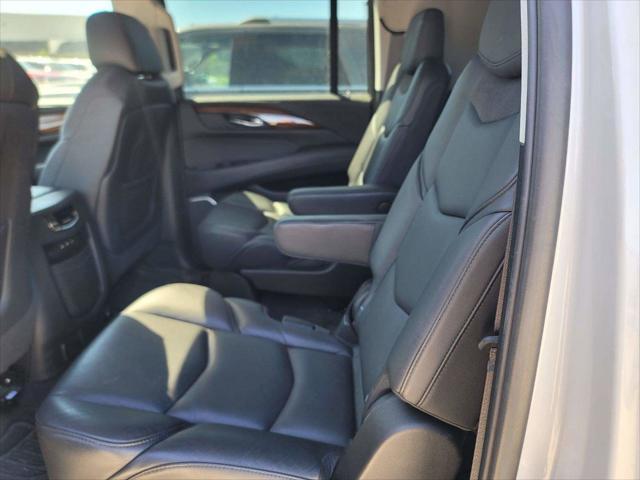 used 2020 Cadillac Escalade ESV car, priced at $37,421