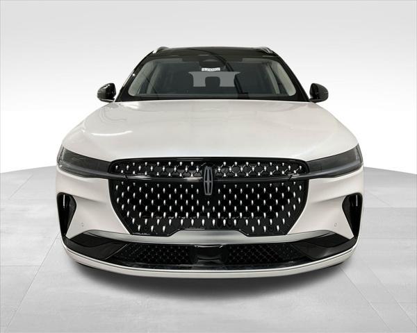 new 2025 Lincoln Nautilus car, priced at $63,754