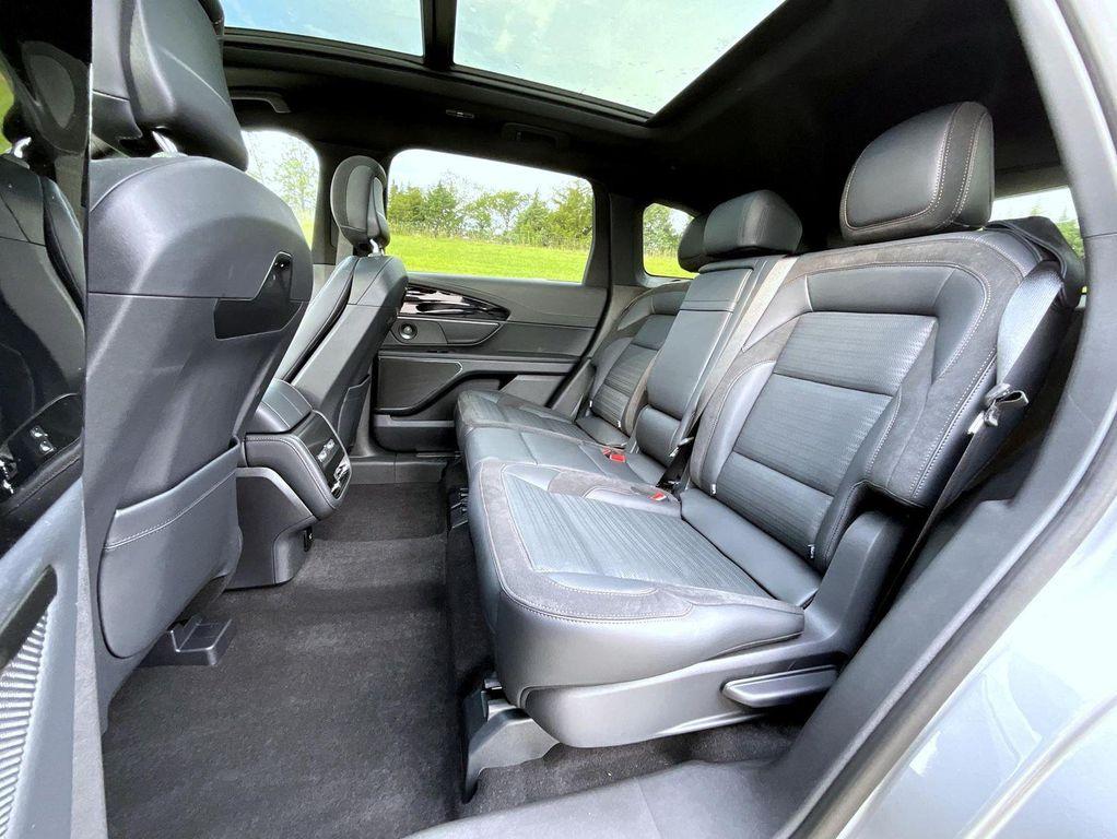 new 2025 Lincoln Nautilus car, priced at $68,004