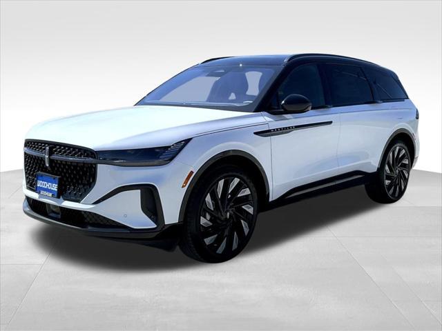 new 2025 Lincoln Nautilus car, priced at $68,754