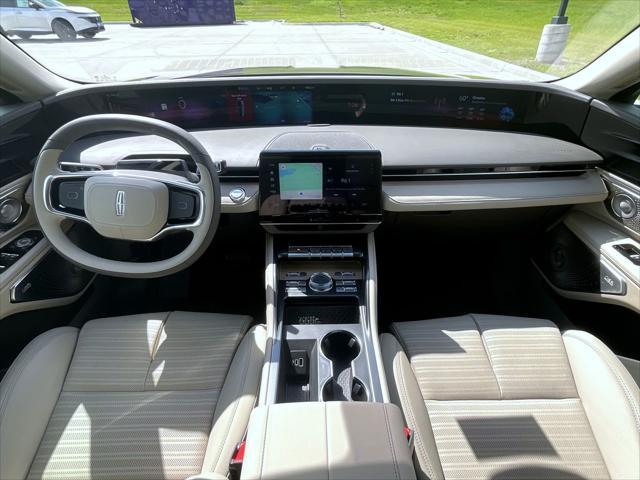 new 2025 Lincoln Nautilus car, priced at $69,604