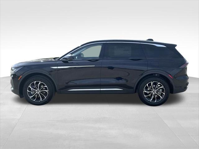new 2025 Lincoln Nautilus car, priced at $56,034
