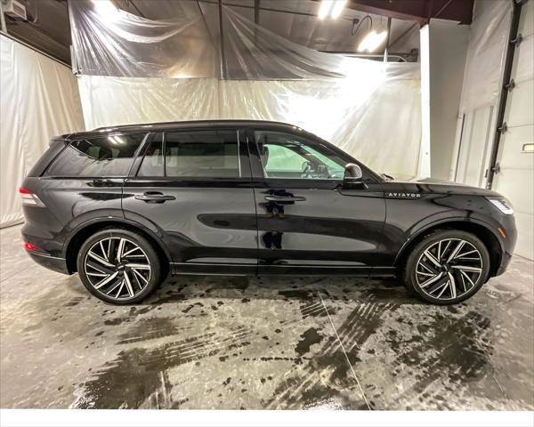 new 2025 Lincoln Aviator car, priced at $91,874