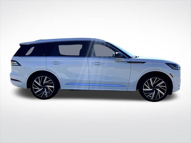 new 2025 Lincoln Aviator car, priced at $90,424