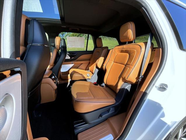 new 2025 Lincoln Aviator car, priced at $88,424