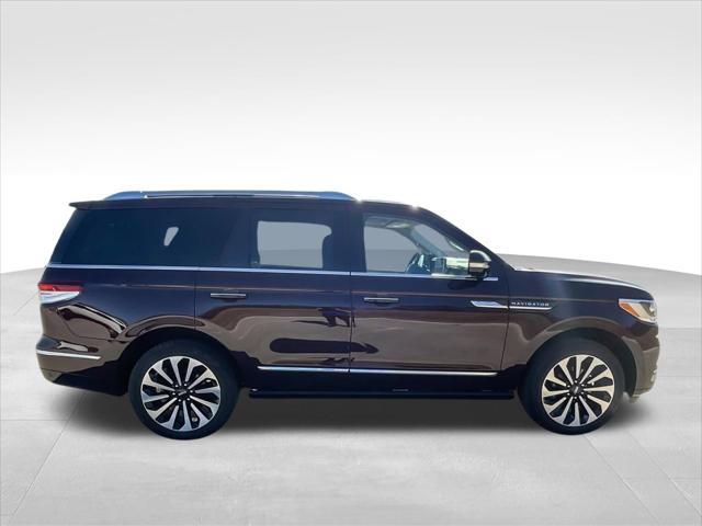 new 2024 Lincoln Navigator car, priced at $98,702