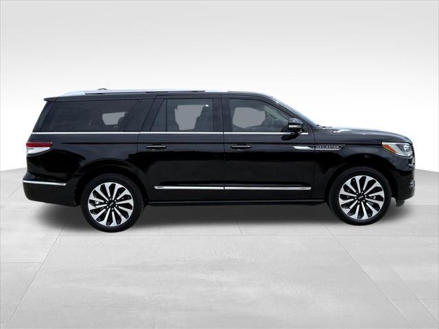 used 2023 Lincoln Navigator car, priced at $69,880