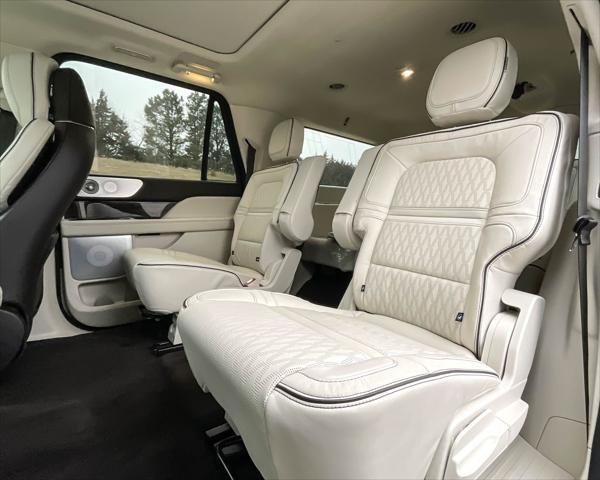 new 2024 Lincoln Navigator car, priced at $125,084