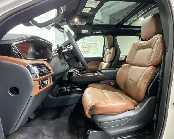new 2024 Lincoln Navigator L car, priced at $110,250