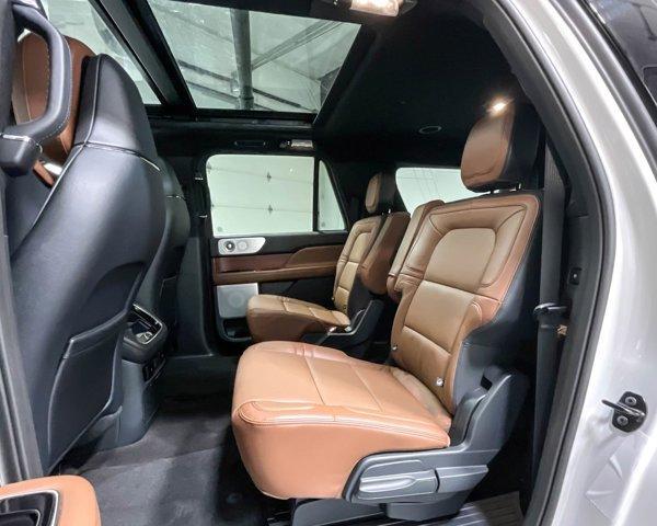 new 2024 Lincoln Navigator L car, priced at $110,250