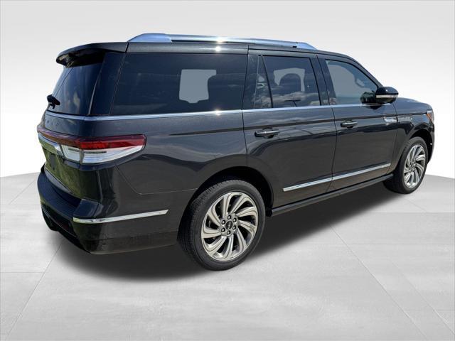 used 2022 Lincoln Navigator car, priced at $58,111
