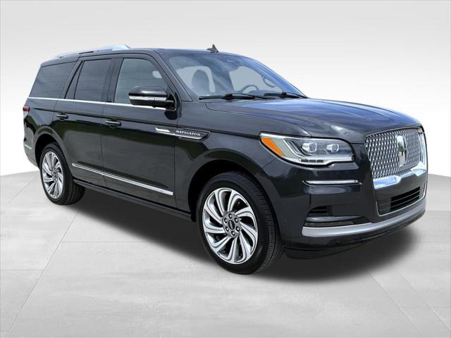 used 2022 Lincoln Navigator car, priced at $58,111