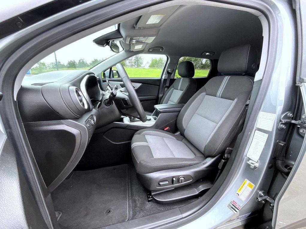 used 2024 Chevrolet Blazer car, priced at $25,888