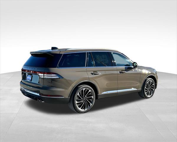 new 2025 Lincoln Aviator car, priced at $72,657