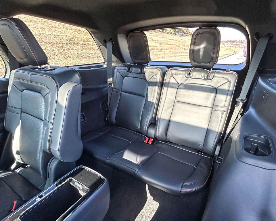 new 2025 Lincoln Aviator car, priced at $88,974