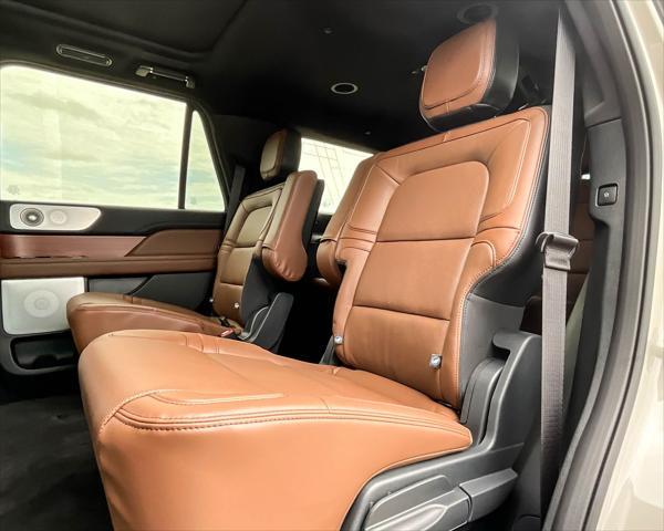 new 2024 Lincoln Navigator car, priced at $99,378