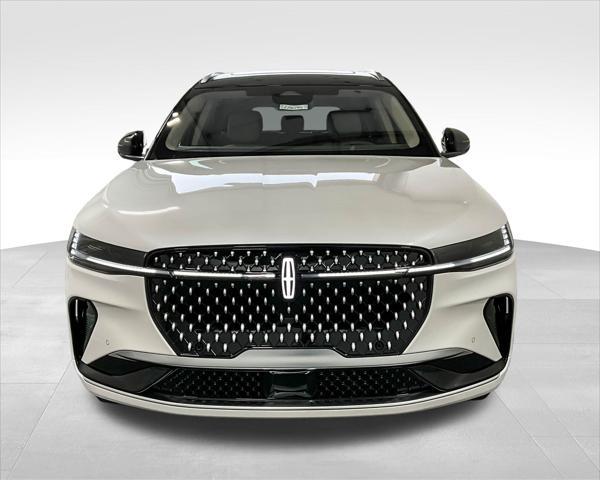 new 2025 Lincoln Nautilus car, priced at $64,504