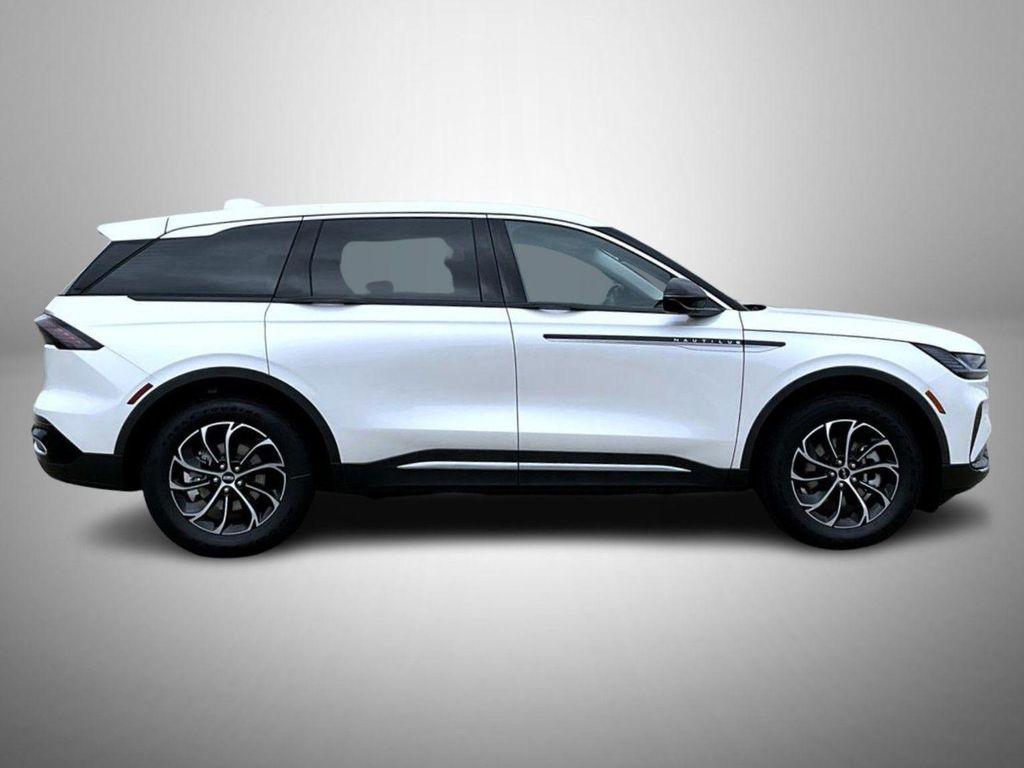 new 2026 Lincoln Nautilus car, priced at $62,489
