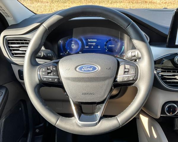 used 2022 Ford Escape car, priced at $24,731