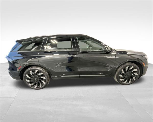 new 2025 Lincoln Nautilus car, priced at $68,004