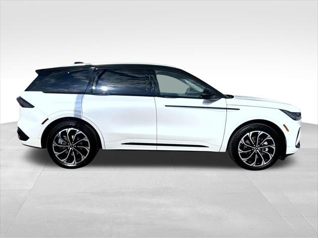 new 2025 Lincoln Nautilus car, priced at $65,754