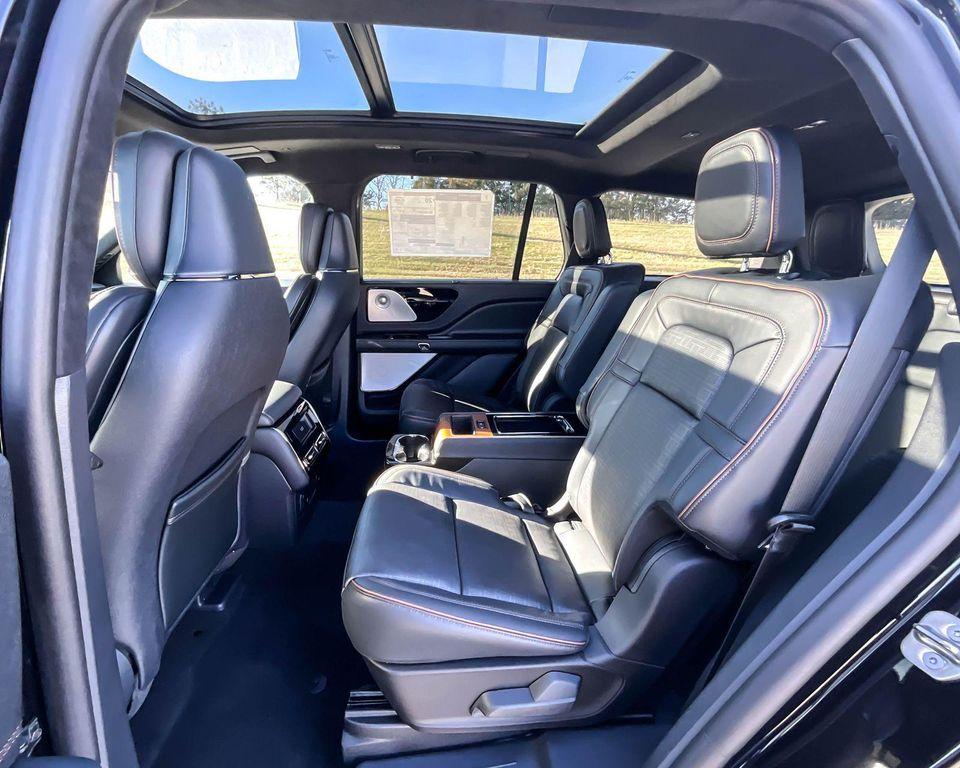 new 2025 Lincoln Aviator car, priced at $90,019