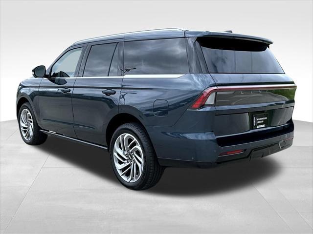 new 2025 Lincoln Navigator car, priced at $106,604
