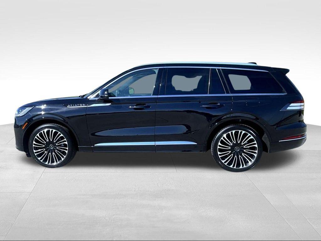 new 2025 Lincoln Aviator car, priced at $88,374